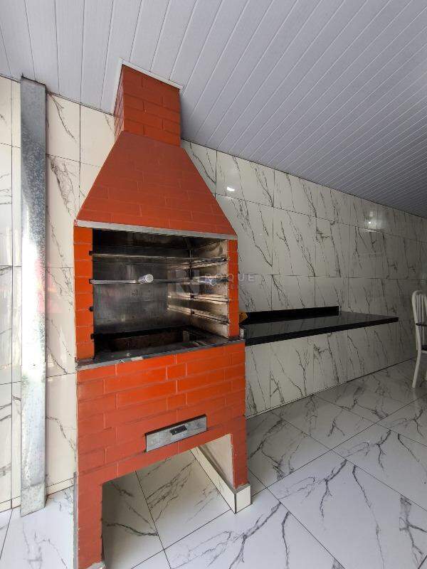 Casa Residencial à venda no bairro Jardim da Graminha: CHURRASQUEIRA