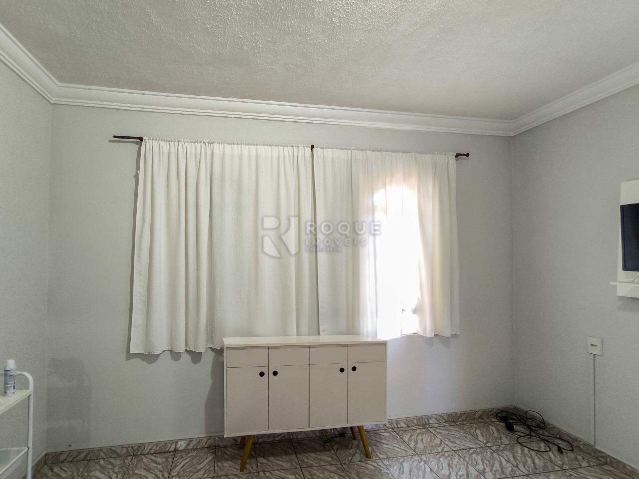 Casa Residencial à venda no bairro Jardim da Graminha: SALA DE ESTAR