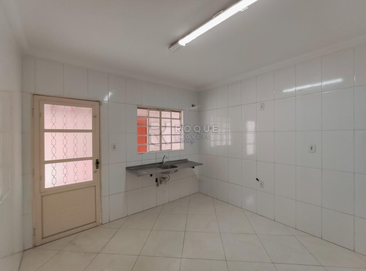 Casa Residencial à venda no bairro Jardim Lago Azul: Cozinha 