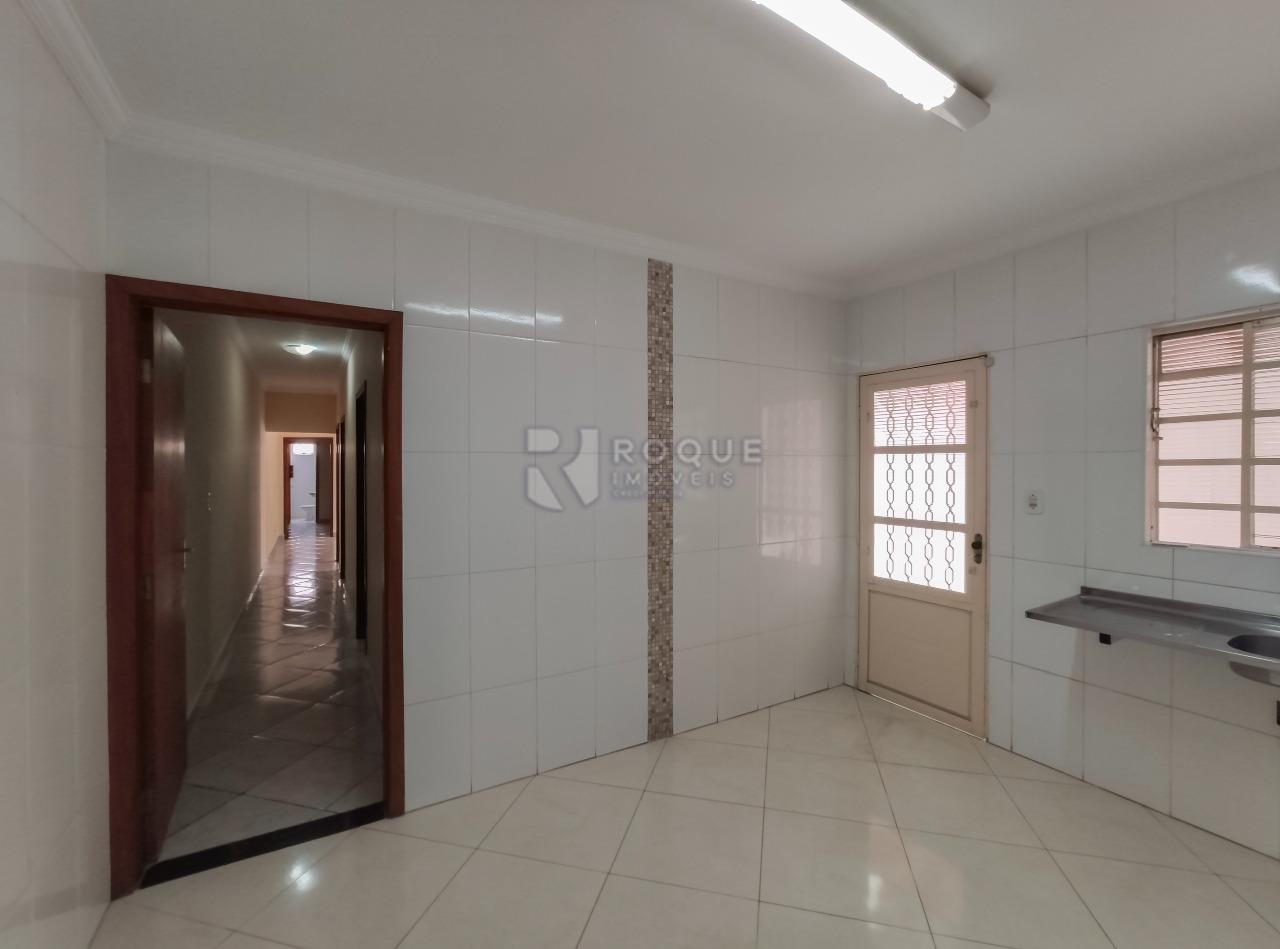 Casa Residencial à venda no bairro Jardim Lago Azul: Cozinha 