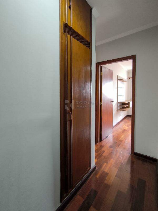 Apartamento à venda no bairro Centro: ROUPEIRO