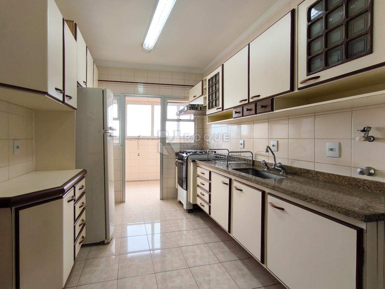Apartamento à venda no bairro Centro: COZINHA