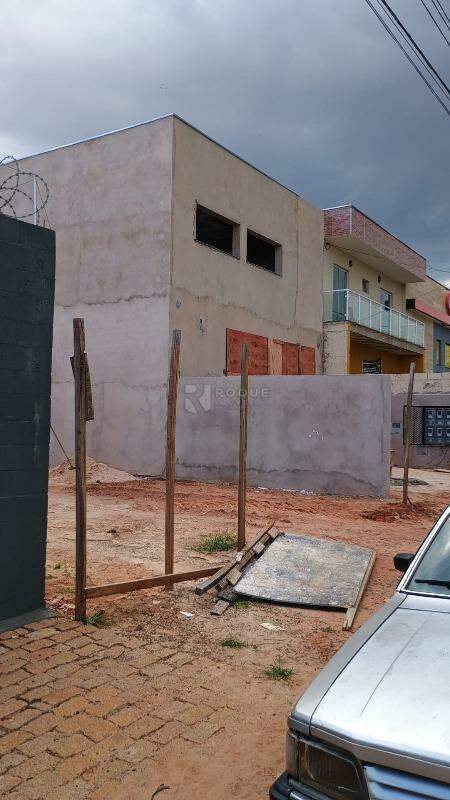 Terreno à venda no bairro Jardim Marajoara: 