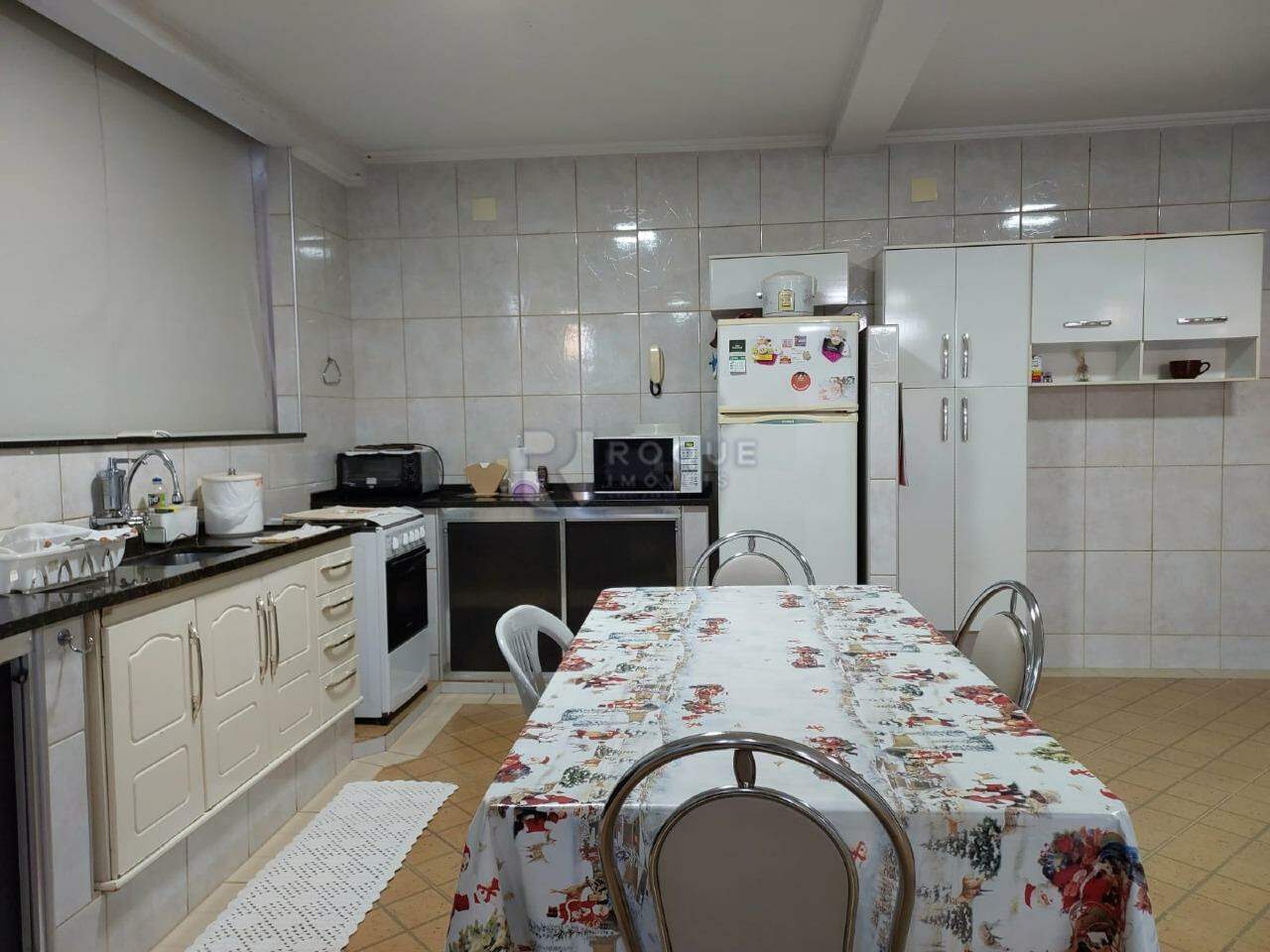 Casa Residencial à venda no bairro Vila Castelar: 
