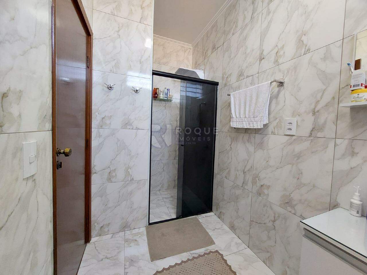 Casa Residencial à venda no bairro Vila Castelar: 