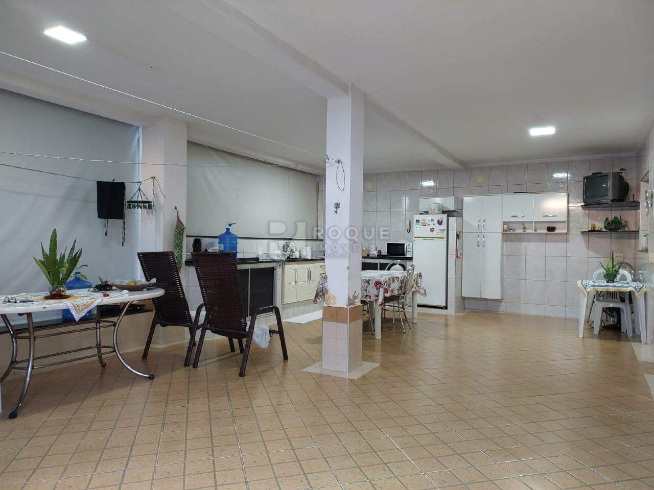 Casa Residencial à venda no bairro Vila Castelar: 