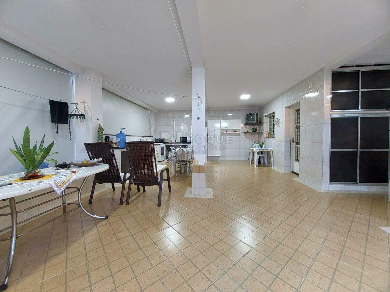 Casa Residencial à venda no bairro Vila Castelar: 