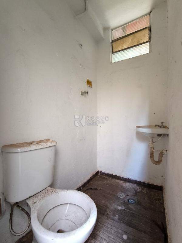 Casa Residencial à venda no bairro Vila Queiroz: BANHEIRO SOCIAL CASA 3