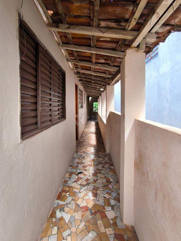 Casa Residencial à venda no bairro Vila Queiroz: ENTRADA CASA 2