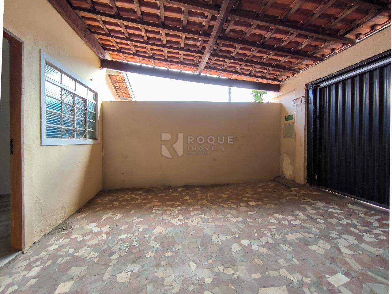 Casa Residencial à venda no bairro Vila Queiroz: GARAGEM CASA 1