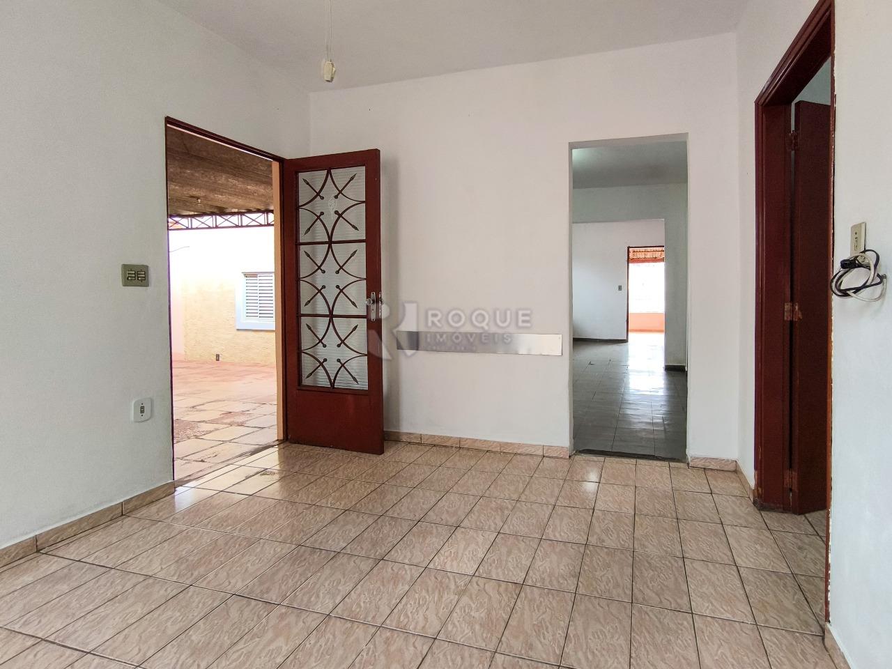 Casa Residencial à venda no bairro Vila Queiroz: SALA DE ESTAR