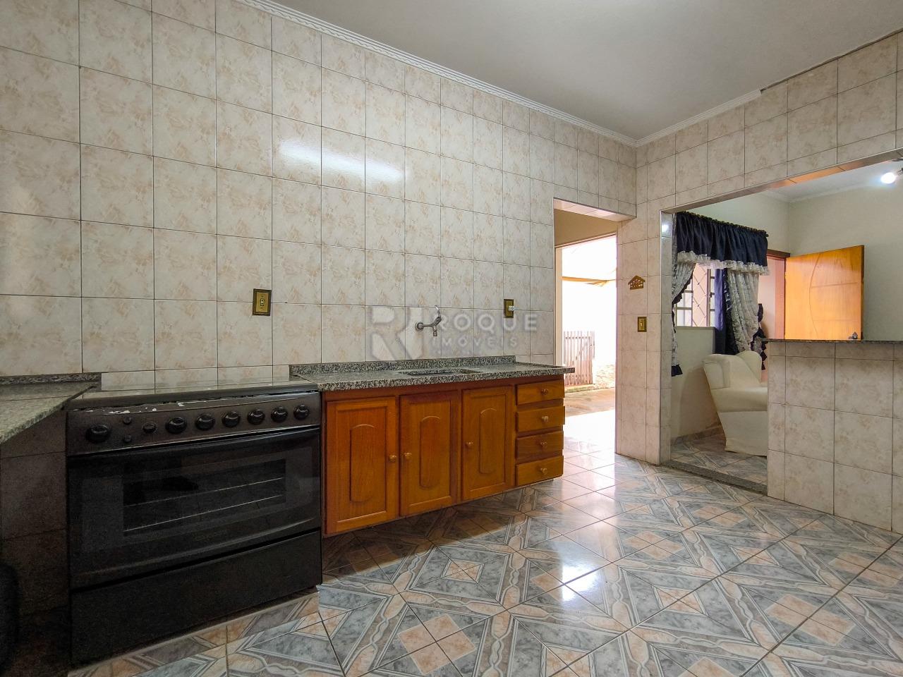 Casa Residencial à venda no bairro Vila Queiroz: COZINHA CASA 2