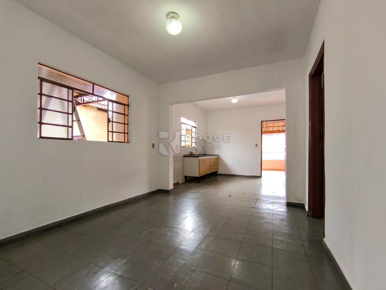 Casa Residencial à venda no bairro Vila Queiroz: SALA DE JANTAR