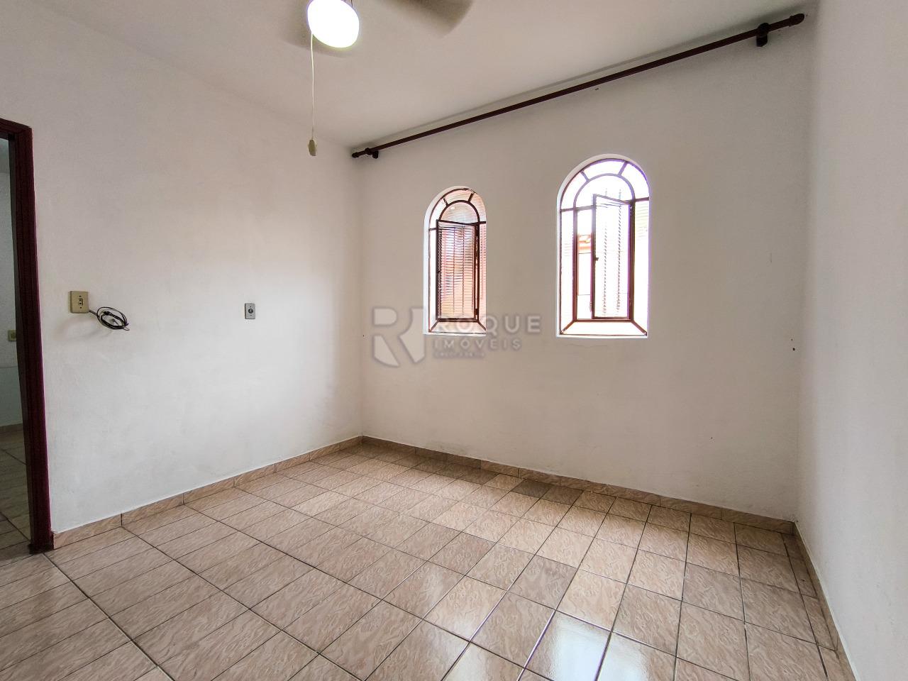 Casa Residencial à venda no bairro Vila Queiroz: SALA DE ESTAR