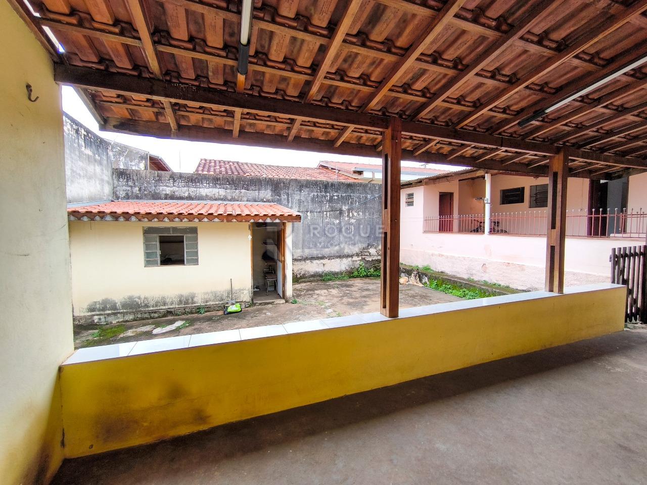 Casa Residencial à venda no bairro Vila Queiroz: QUINTAL