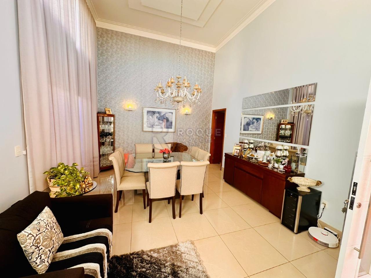 Casa em condomínio à venda no bairro Parque Residencial Roland: SALA TV / JANTAR 