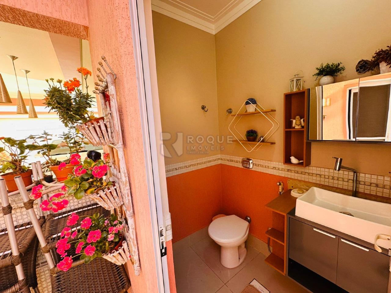 Casa em condomínio à venda no bairro Parque Residencial Roland: LAVABO AREA LAZER