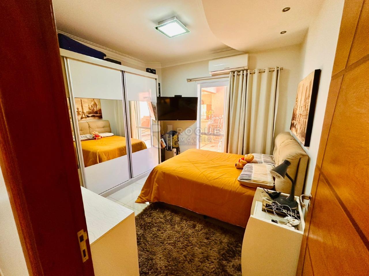 Casa em condomínio à venda no bairro Parque Residencial Roland: DORMITÓRIO 2