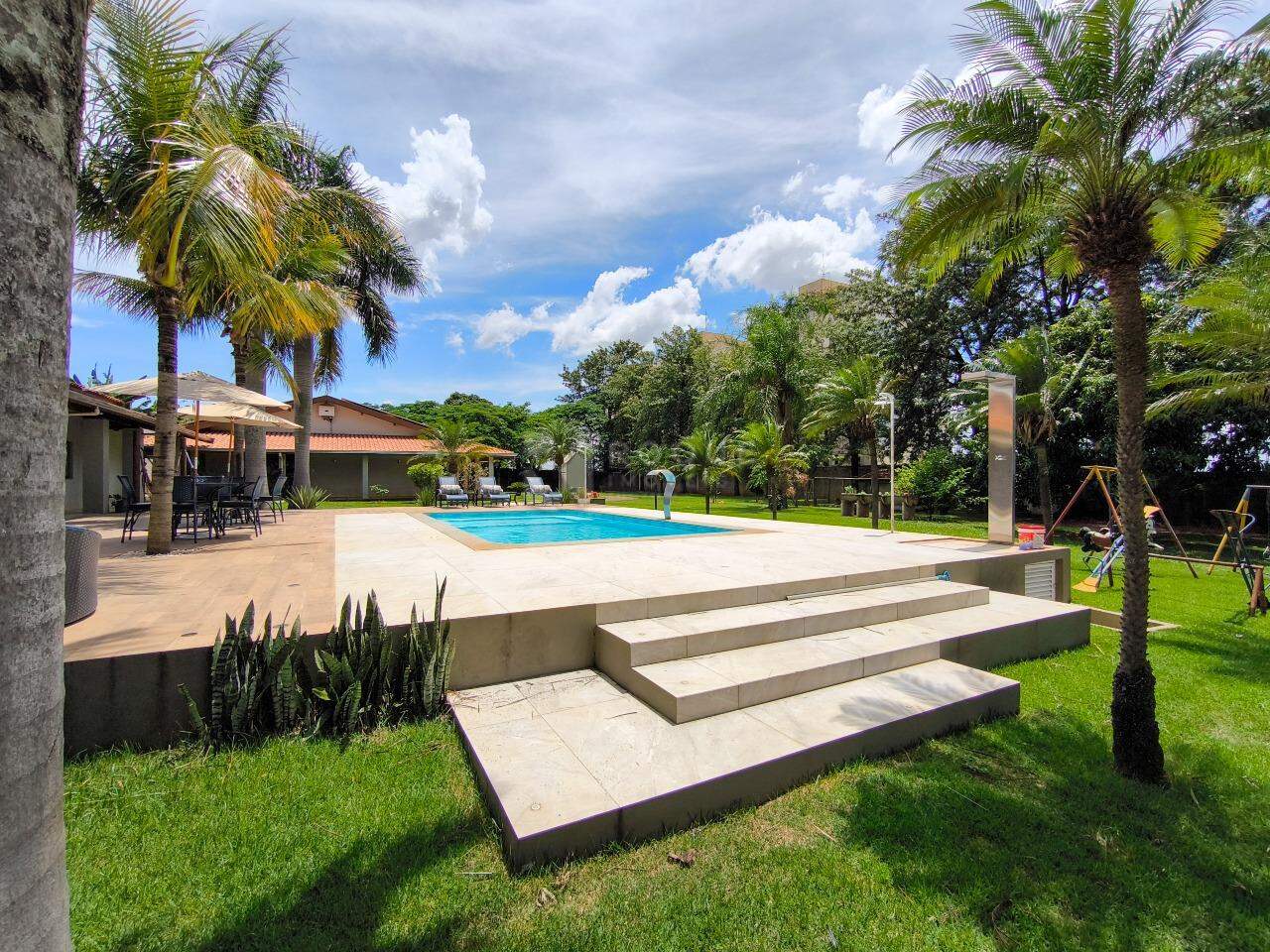 Chácara à venda no bairro Jardim Residencial Recanto Alvorada: PISCINA