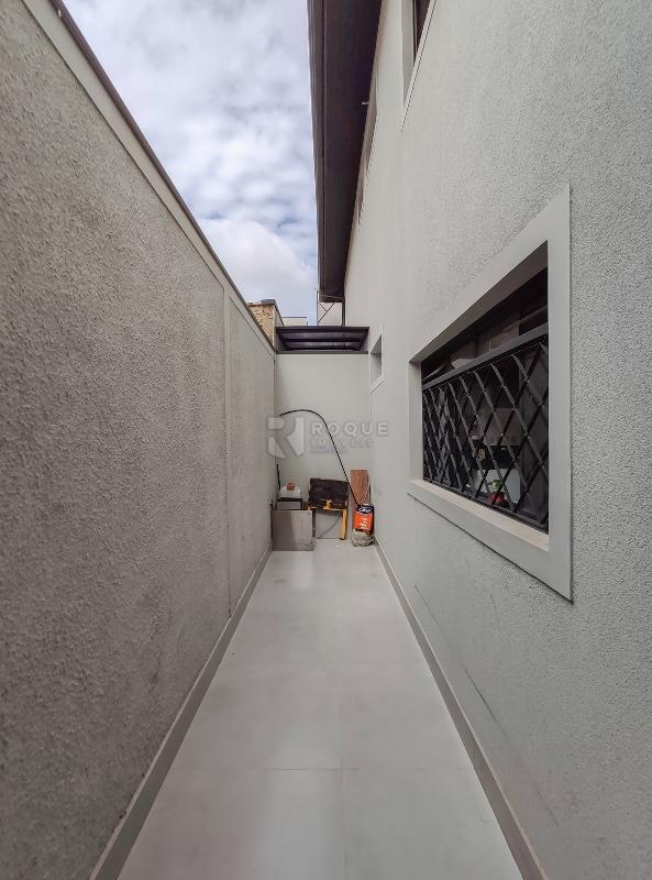 Salão para aluguel no bairro Chácaras Antonieta: Corredor fundo 