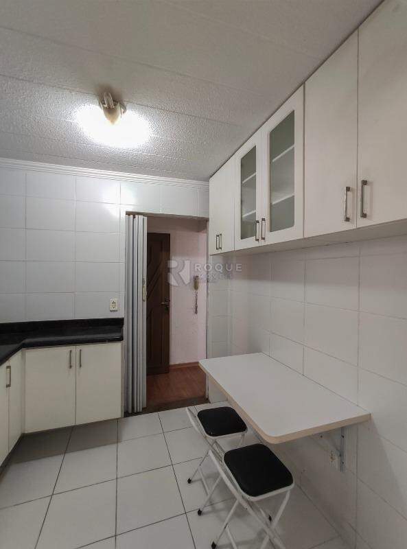 Apartamento para aluguel no bairro Itaipu: Cozinha 