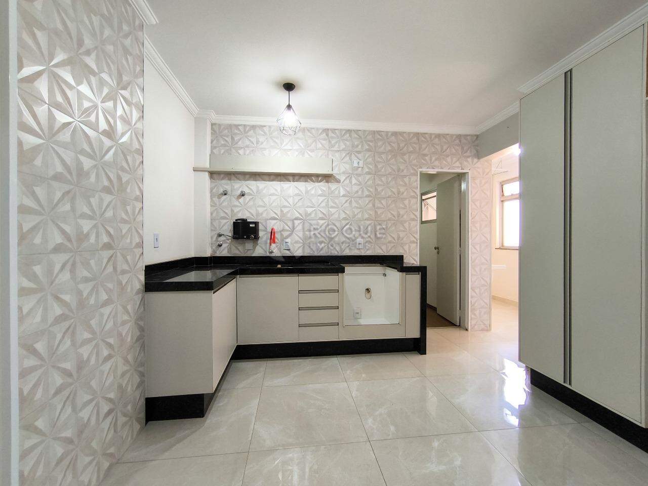 Apartamento para aluguel no bairro Centro: Cozinha