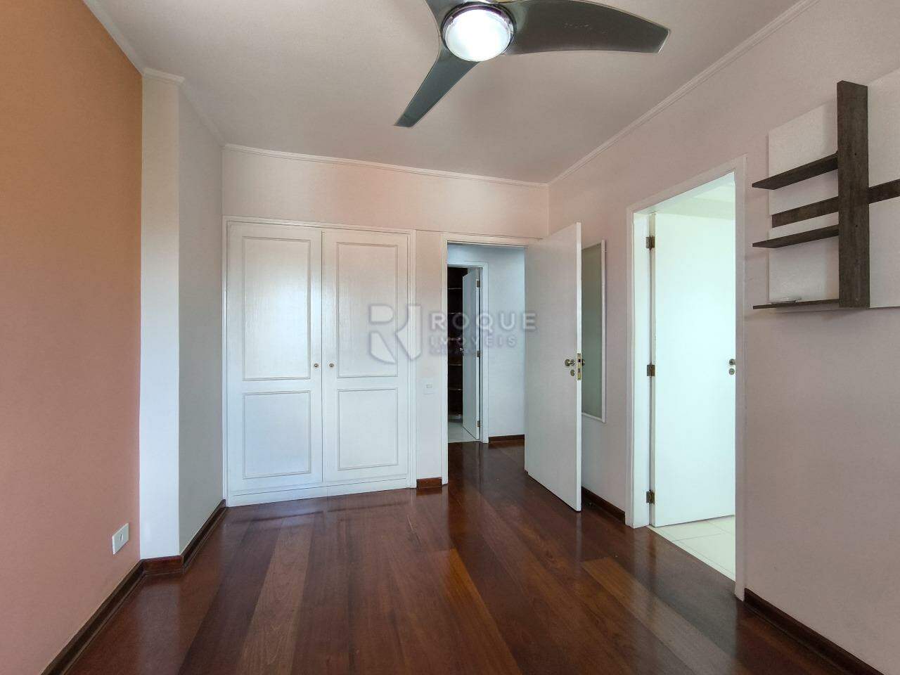 Apartamento para aluguel no bairro Centro: Dormitório 1 suíte 