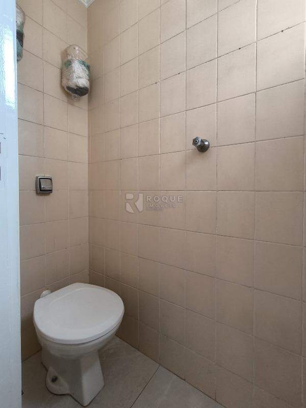 Apartamento para aluguel no bairro Centro: WC social fundo 