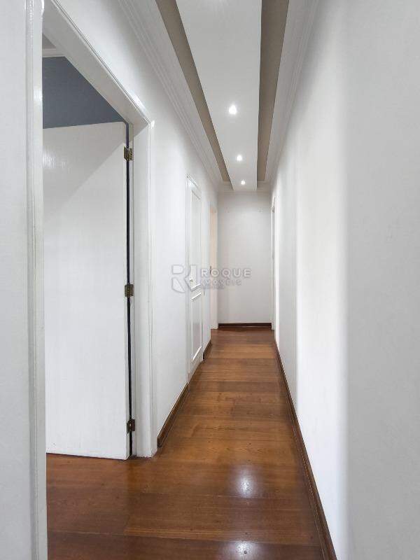 Apartamento para aluguel no bairro Centro: Hall 