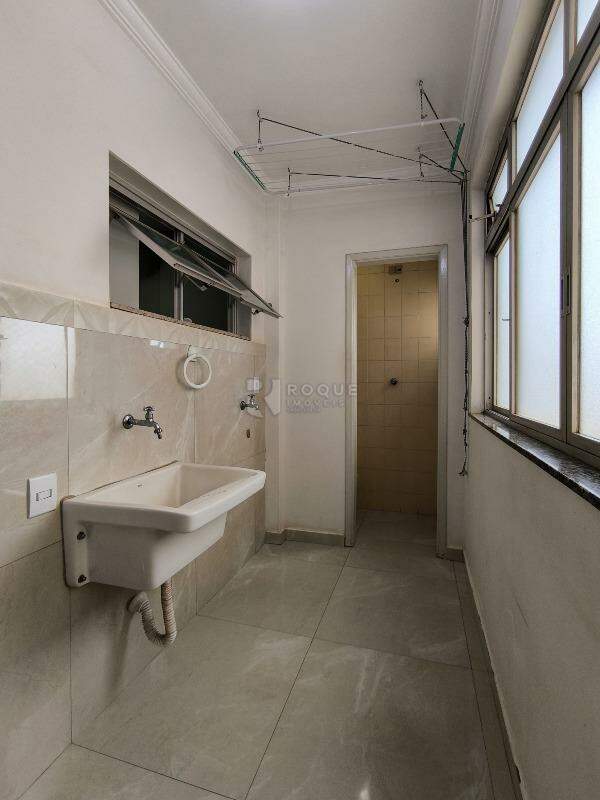 Apartamento para aluguel no bairro Centro: Área de serviço 
