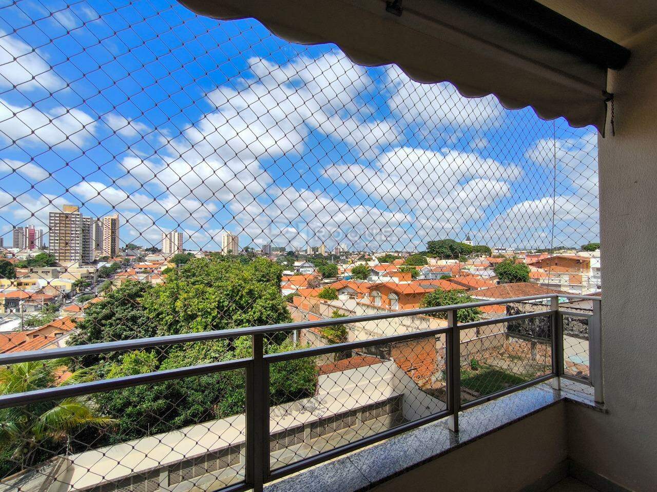 Apartamento para aluguel no bairro Centro: Sacada