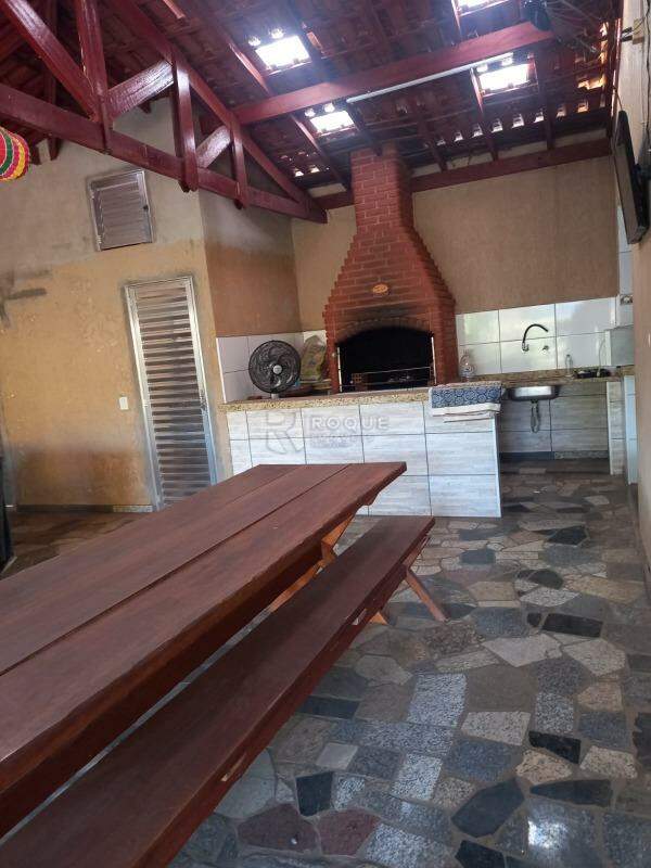 Chácara à venda no bairro Jardim Lagoa Nova: 