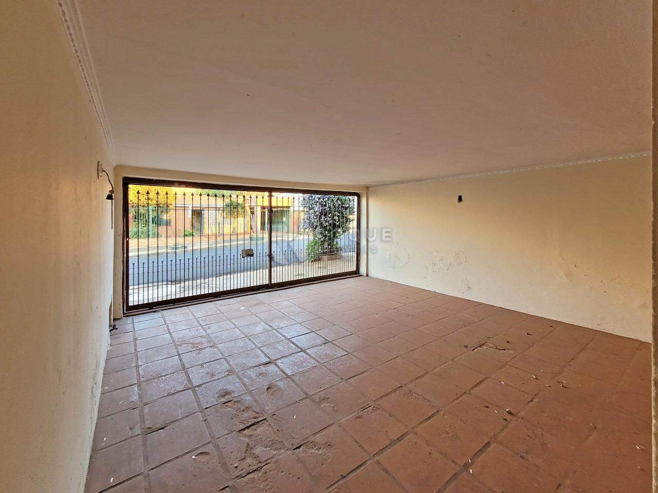 Casa Residencial à venda no bairro Jardim Piratininga: GARAGEM