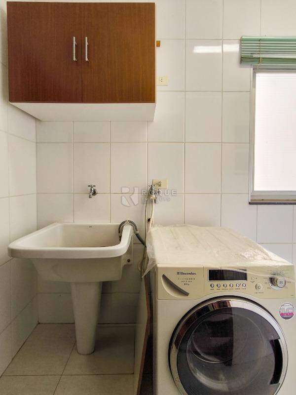 Apartamento à venda no bairro Centro: LAVANDERIA