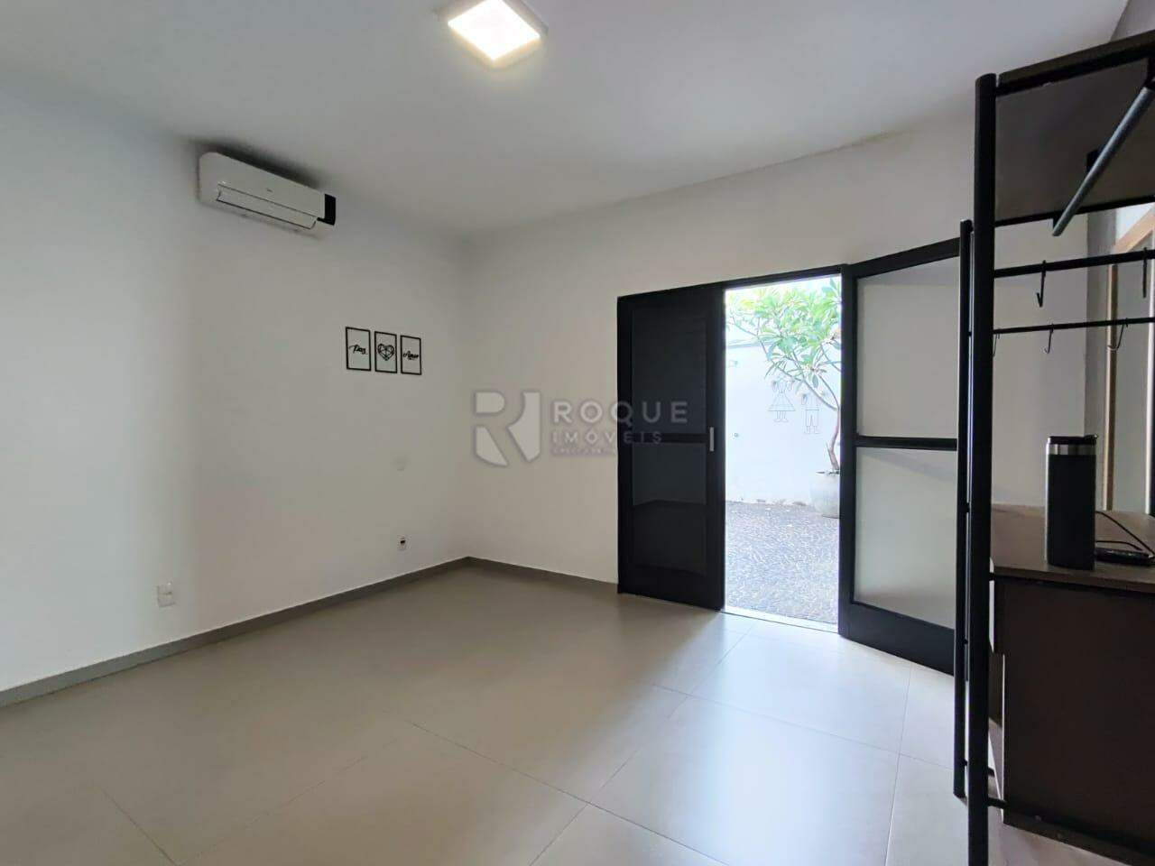 Casa em condomínio à venda no bairro Parque Residencial Roland 2: Dormitorio 01