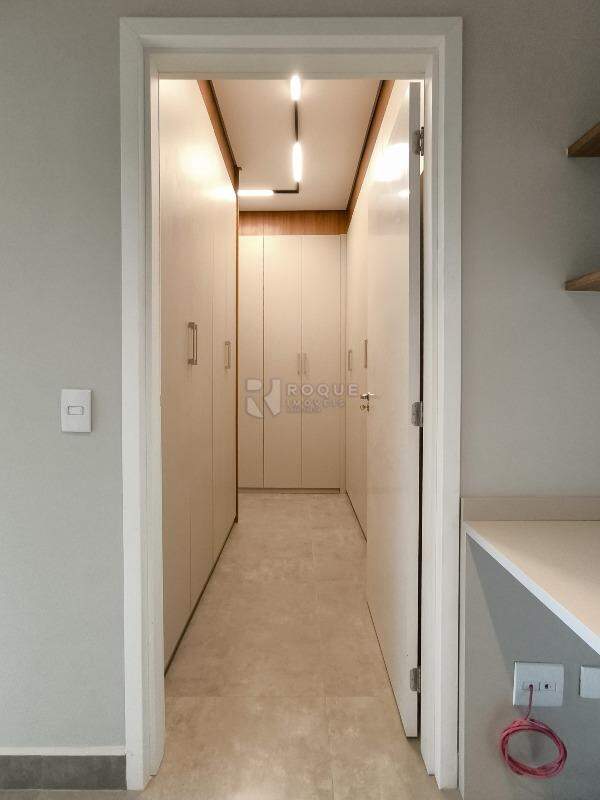 Apartamento à venda no bairro Graminha: CLOSET