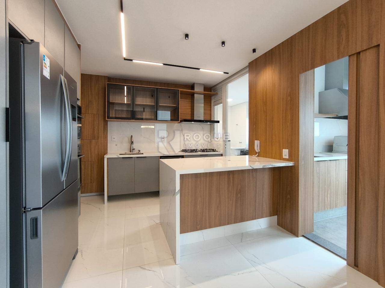 Apartamento à venda no bairro Graminha: COZINHA