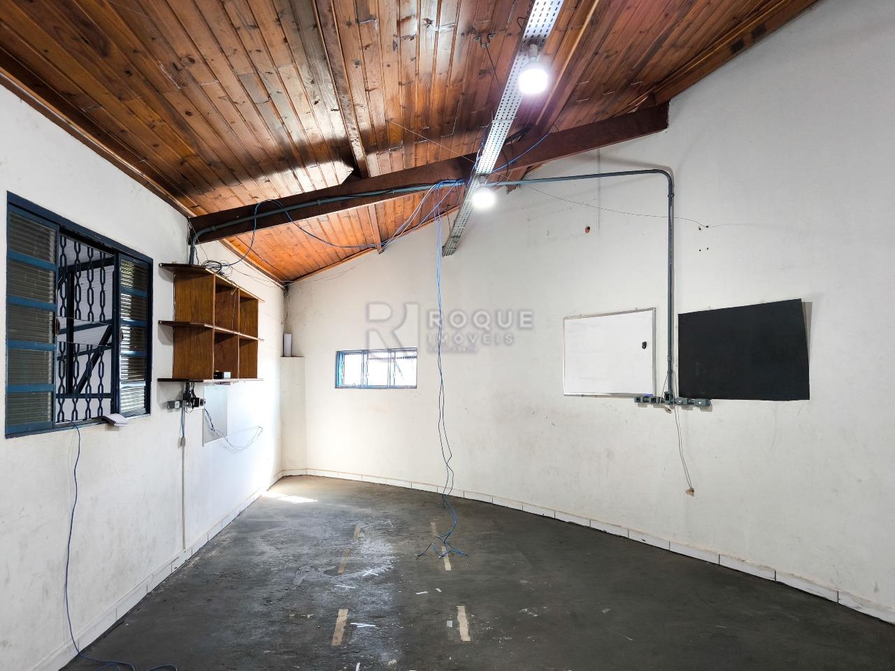 Barracão/Galpão à venda no bairro Chácaras Antonieta: ESCRITÓRIO 2