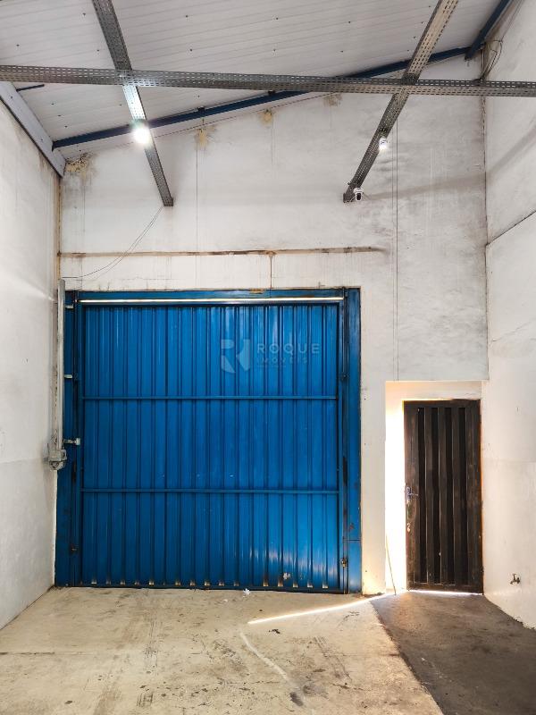 Barracão/Galpão à venda no bairro Chácaras Antonieta: ENTRADA