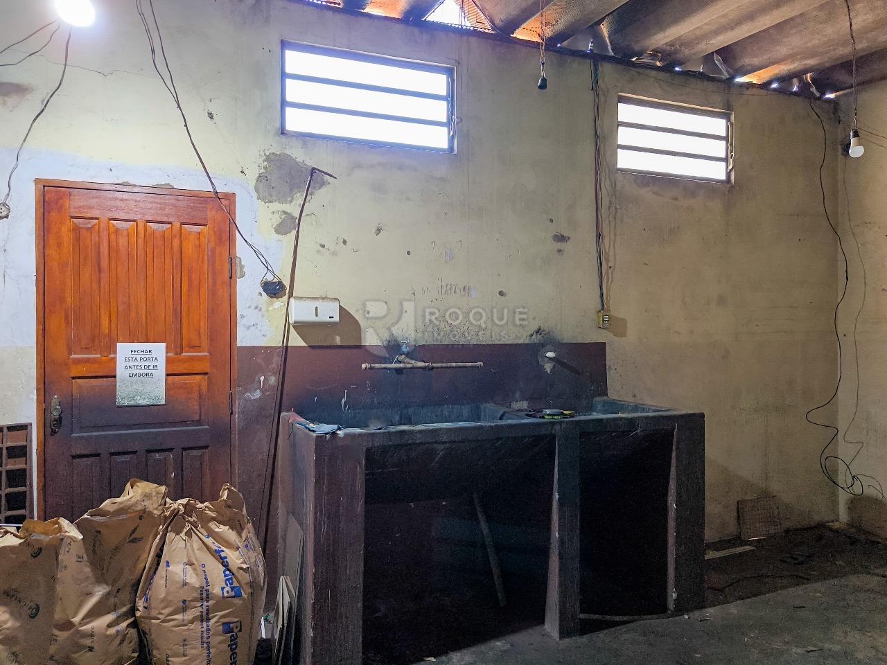 Barracão/Galpão à venda no bairro Chácaras Antonieta: LAVATÓRIO