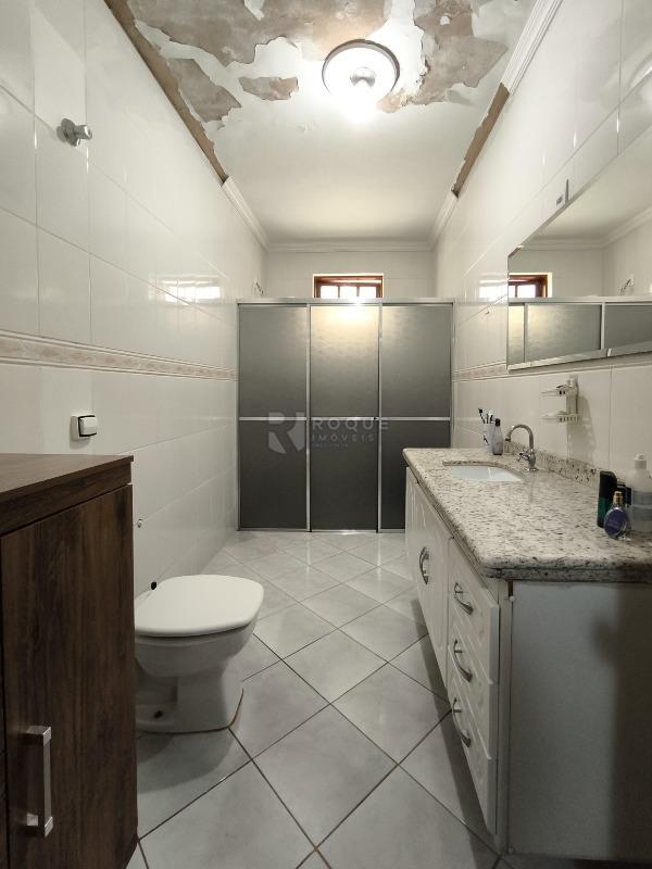 Casa Residencial à venda no bairro Jardim Canaa: BANHEIRO SOCIAL