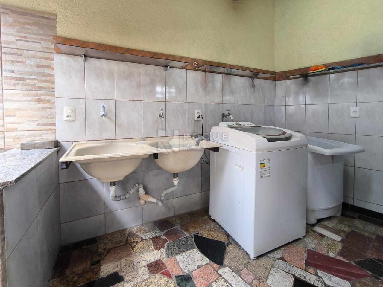 Casa Residencial à venda no bairro Jardim Canaa: LAVANDERIA