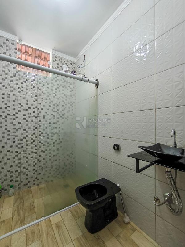 Chácara à venda no bairro Bairro dos Pires: BANHEIRO SOCIAL