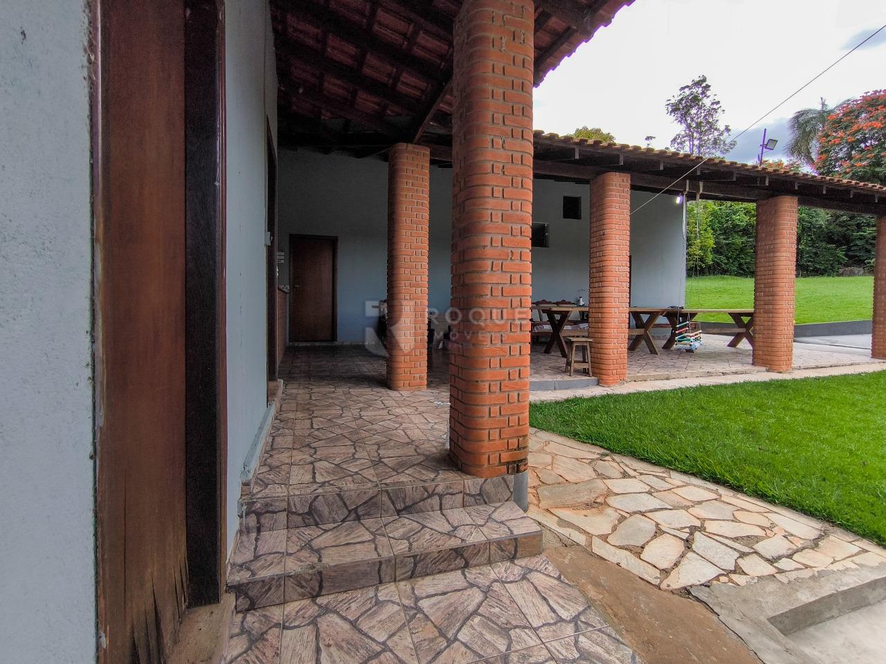 Chácara à venda no bairro Bairro dos Pires: VARANDA