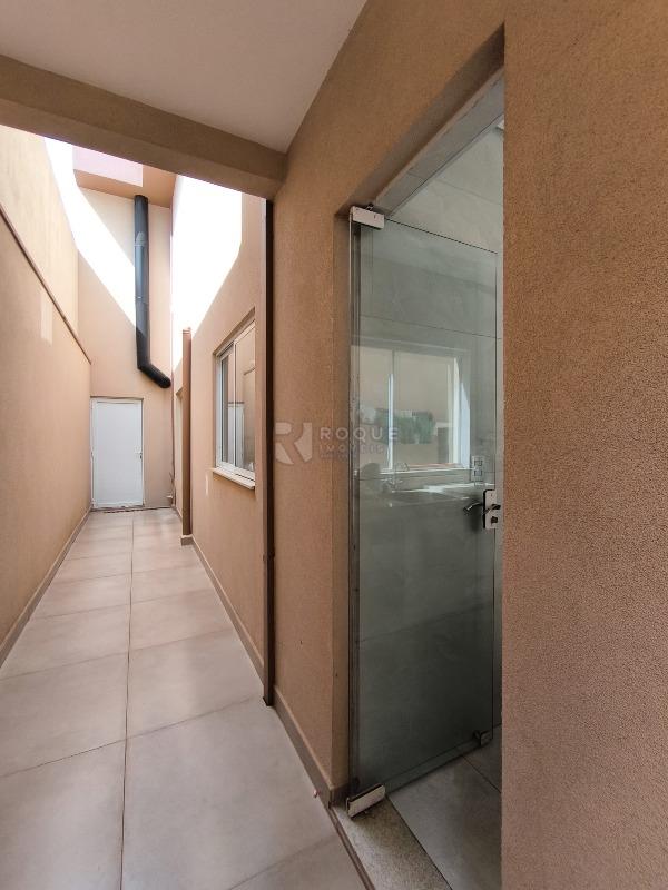 Casa Residencial à venda no bairro Jardim dos Jequitibás: LATERAL EXTERNA