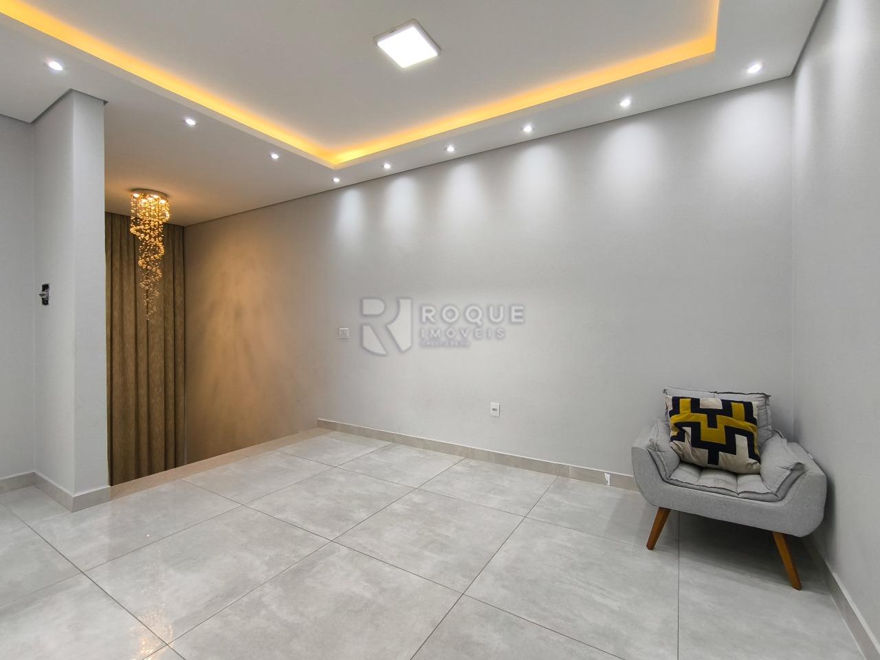 Casa Residencial à venda no bairro Jardim dos Jequitibás: SALA DE ESTAR PISO SUPERIOR