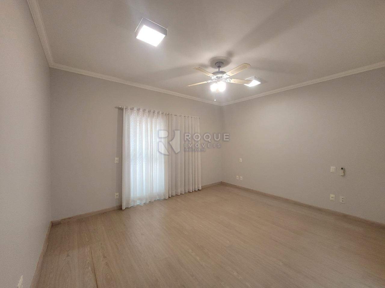 Casa em condomínio à venda no bairro Residencial Greville: Dormitório 2 suíte