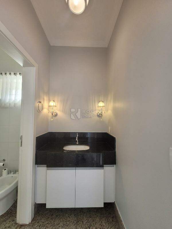 Casa em condomínio à venda no bairro Residencial Greville: Lavabo