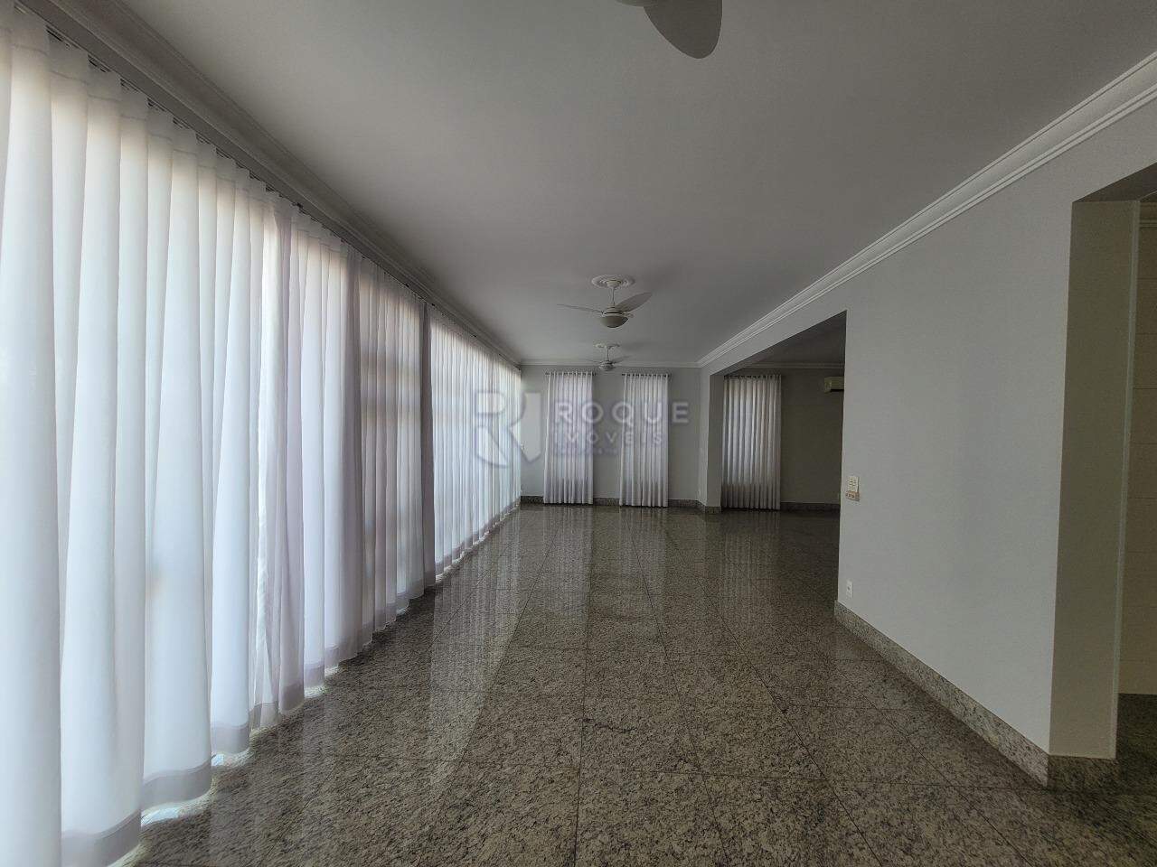 Casa em condomínio à venda no bairro Residencial Greville: Sala de jantar