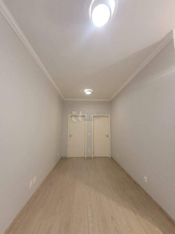 Casa em condomínio à venda no bairro Residencial Greville: Hall